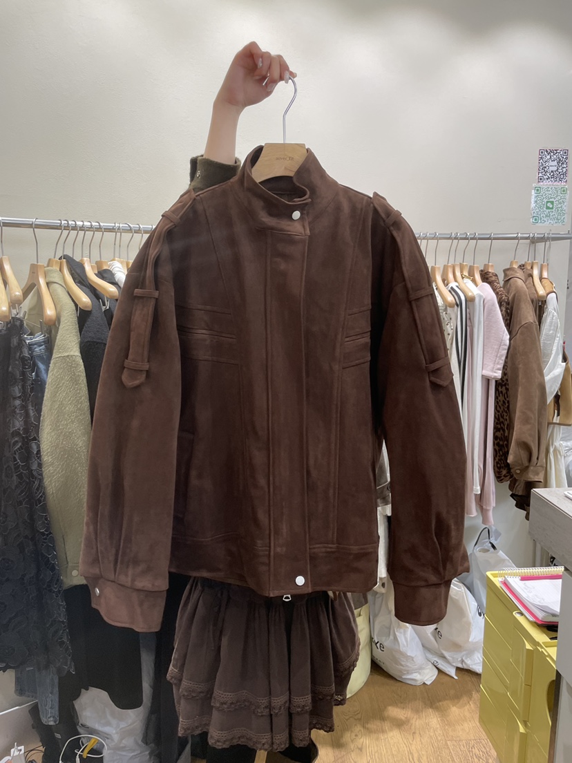 AUVERFIT韓國代購㊣女士新品真品25秋冬熱賣夾克麂皮羅紋絨AUVERFIT夾克圖色2