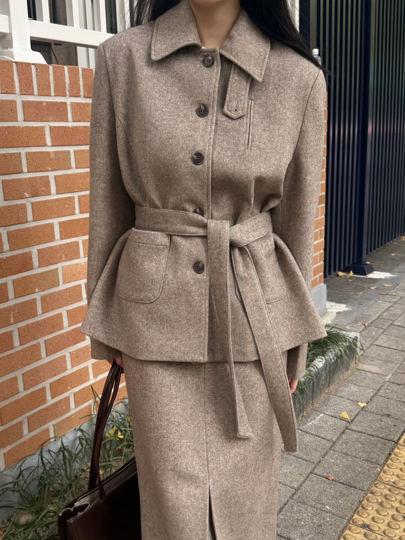 ADELINE韓國直郵㊣女裝新款時尚熱賣職業25秋冬人氣夾克含腰帶ADELINE夾克