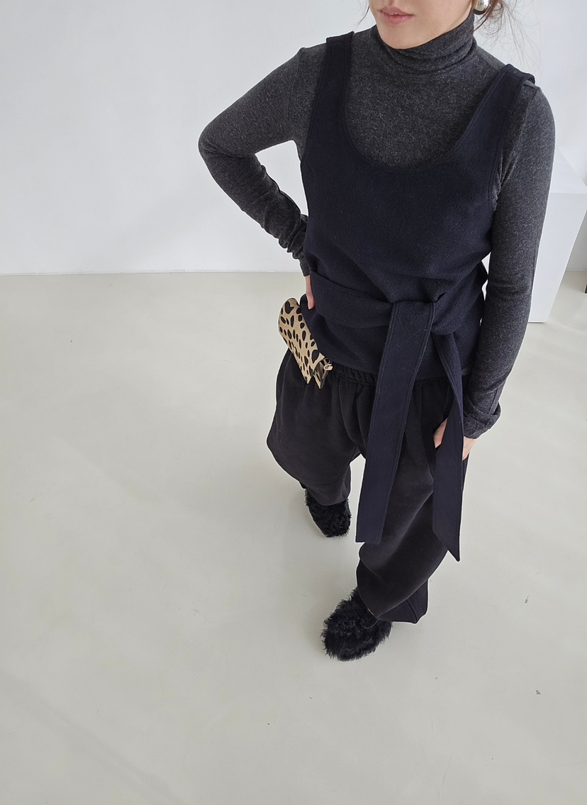 J SHOP韓國代購㊣女裝新款推薦真品時尚職業人氣25秋冬吊帶背心J_SHOP吊帶/背心