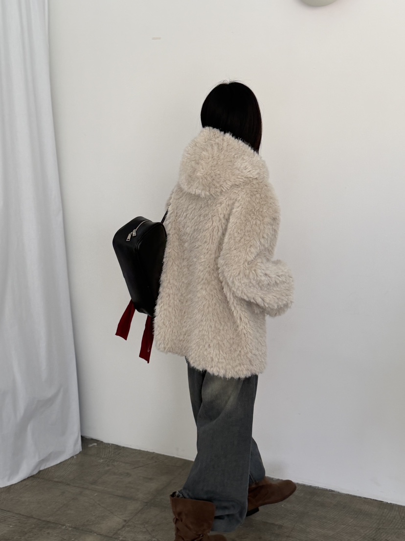 RIVER RAIN東大門㊣直郵女裝新款職業休閑25秋冬短款大衣皮草RIVER RAIN短款大衣