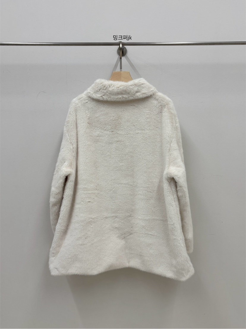 VERGAMOT東大門㊣實拍女裝新款25秋冬熱賣職業短款大衣貂皮VERGAMOT短款大衣