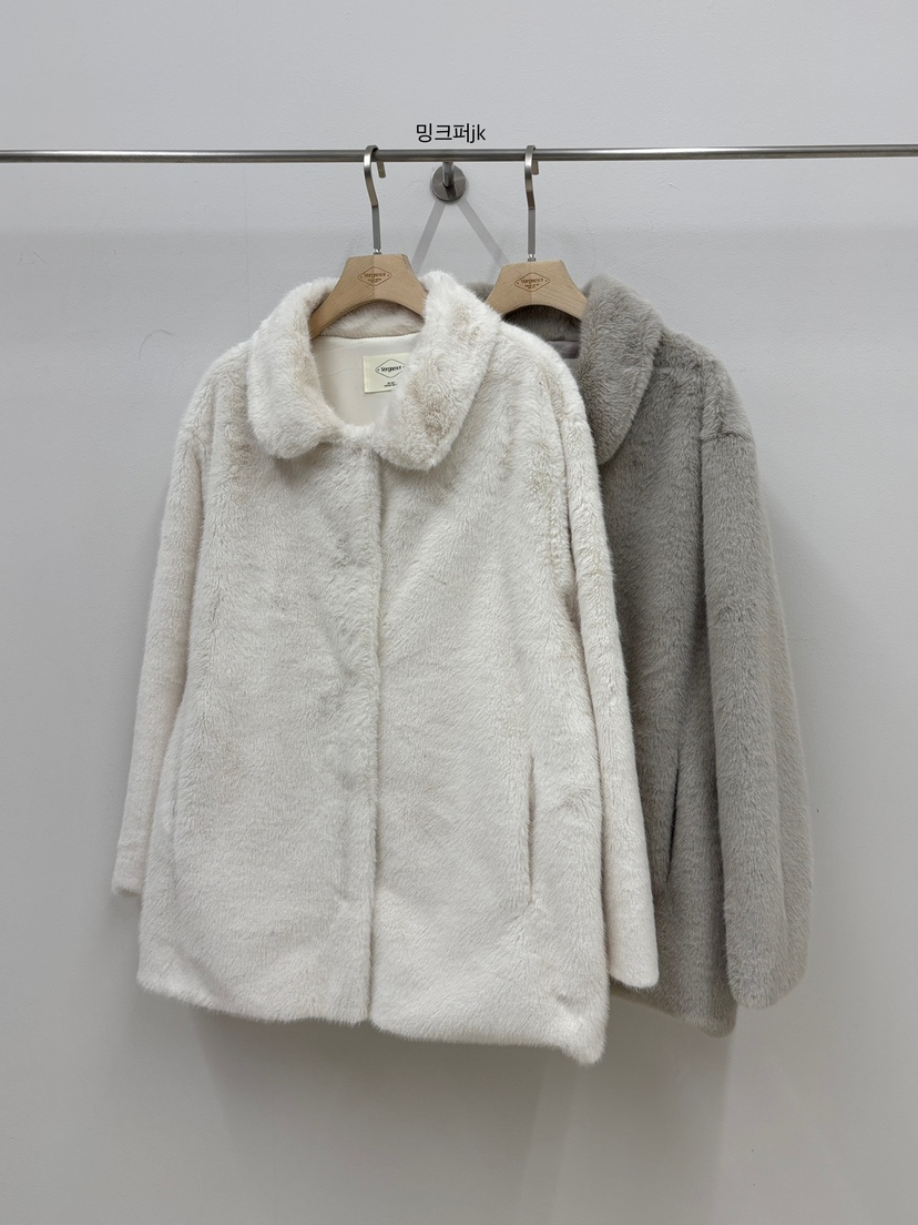 VERGAMOT東大門㊣實拍女裝新款25秋冬熱賣職業短款大衣貂皮VERGAMOT短款大衣