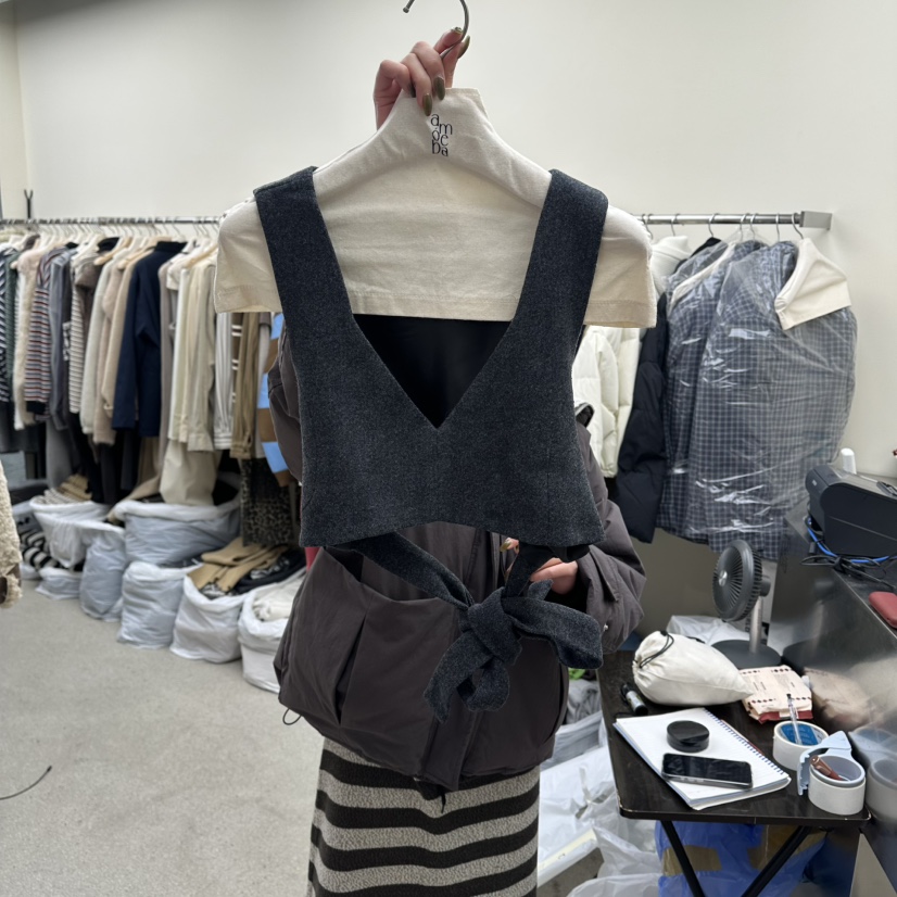 AMOEBA韓國代購㊣女裝新款職業休閑推薦時尚真品人氣吊帶背心AMOEBA吊帶/背心圖色1