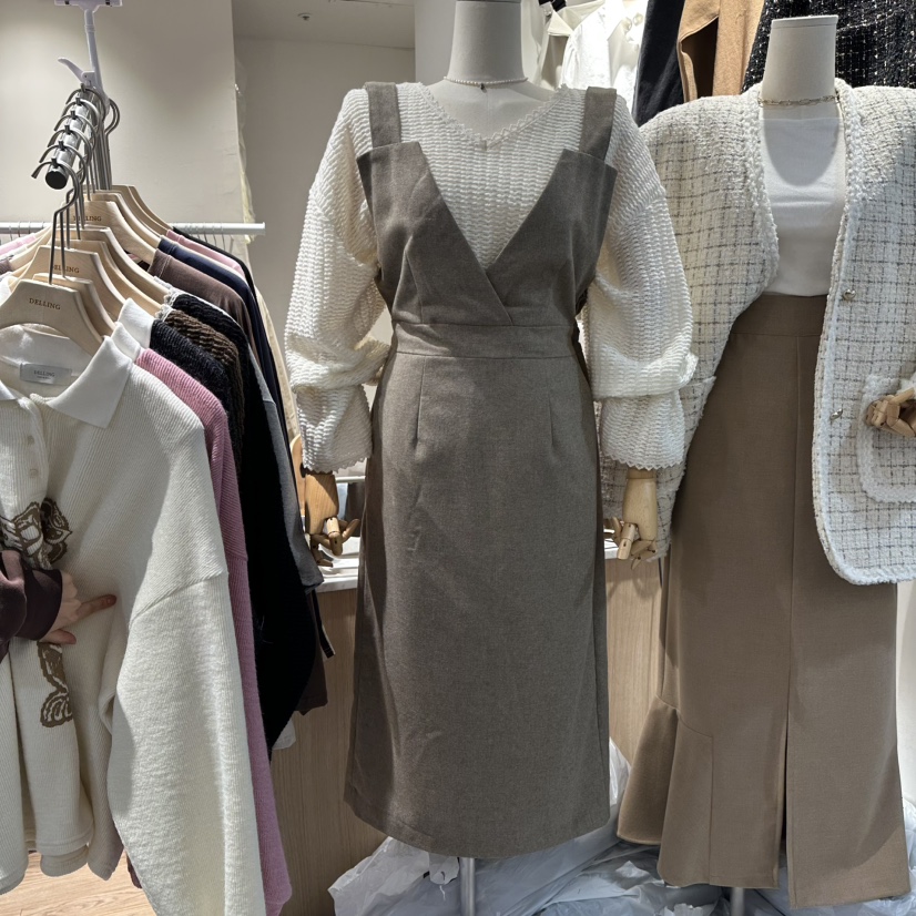 DELLING東大門㊣直郵女裝新品熱賣人氣25秋冬連衣裙不含內搭羊毛DELLING連衣裙圖色1