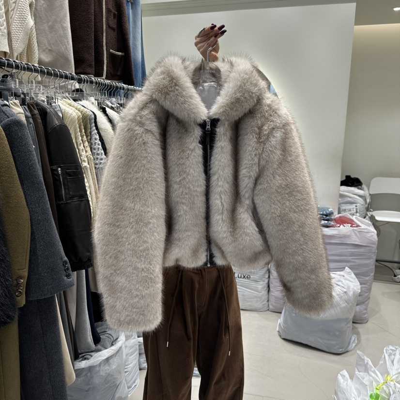 AT THE END東大門㊣代購女裝新款真品熱賣休閑人氣短款大衣AT THE END短款大衣圖色1