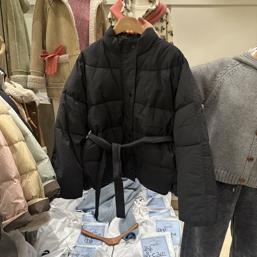 MELO韓國直郵㊣女裝新品推薦職業熱賣真品短款羽絨服含腰帶MELO短款羽絨服圖色3