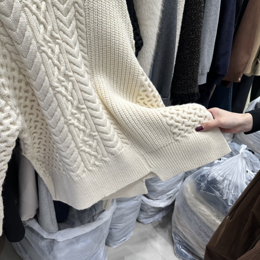 AT THE END韓國代購㊣女裝新款熱賣人氣25秋冬推薦針織衫AT THE END針織衫