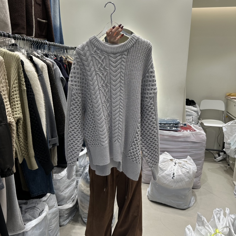 AT THE END韓國代購㊣女裝新款熱賣人氣25秋冬推薦針織衫AT THE END針織衫圖色4