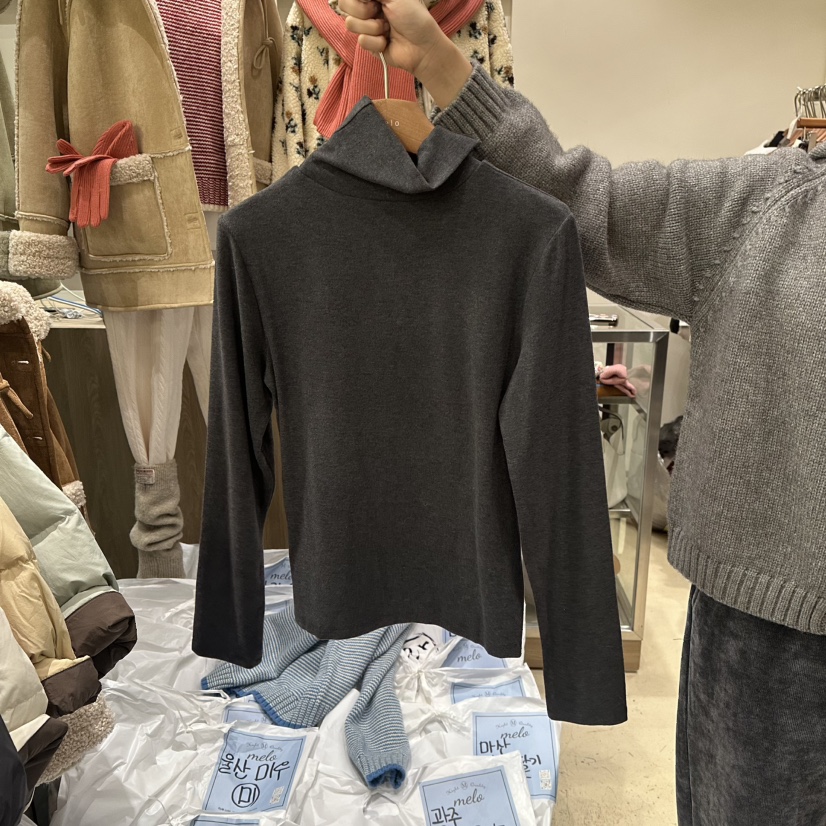 MELO韓國直郵㊣女裝新款熱賣真品休閑人氣時尚25秋冬長袖T恤MELO長袖T恤圖色4