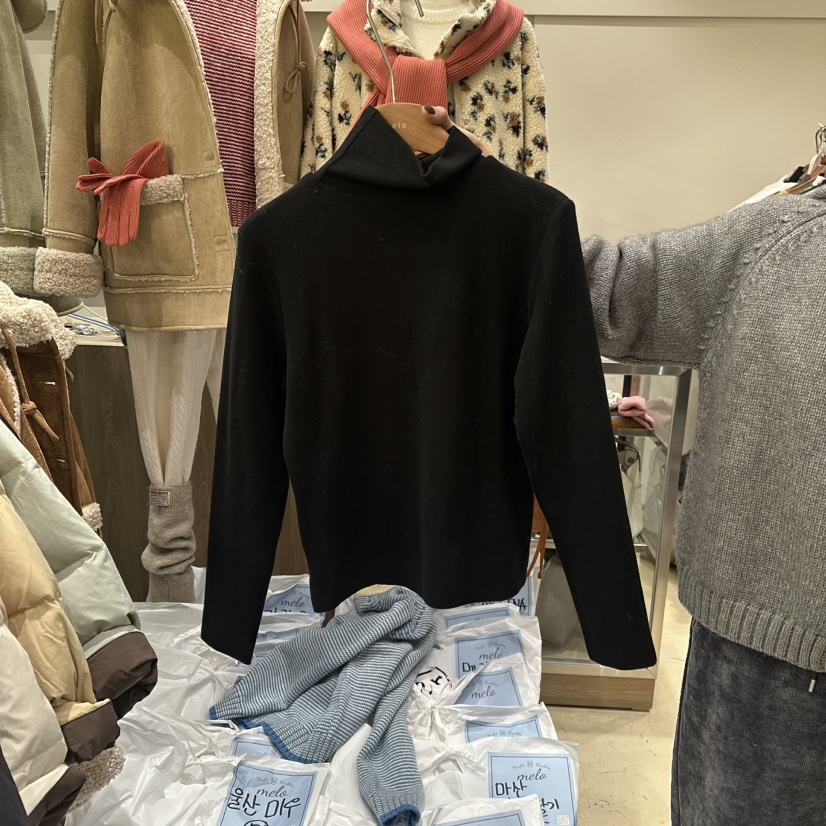 MELO韓國直郵㊣女裝新款熱賣真品休閑人氣時尚25秋冬長袖T恤MELO長袖T恤圖色5