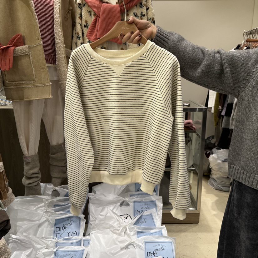 MELO韓國直郵㊣女士新款時尚人氣休閑熱賣職業25秋冬衛衣加絨MELO衛衣圖色1