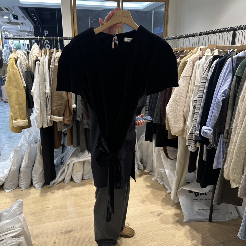 OVERTAKE韓國直郵㊣女士新款真品推薦時尚襯衫蕾絲衫天鵝絨OVERTAKE襯衫/蕾絲衫圖色2