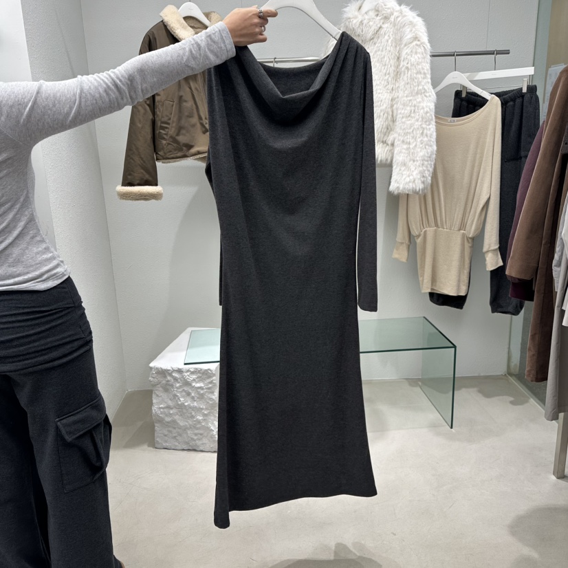 NEUTER韓國直郵㊣女裝新品人氣職業休閑推薦真品時尚連衣裙NEUTER連衣裙圖色1墨色