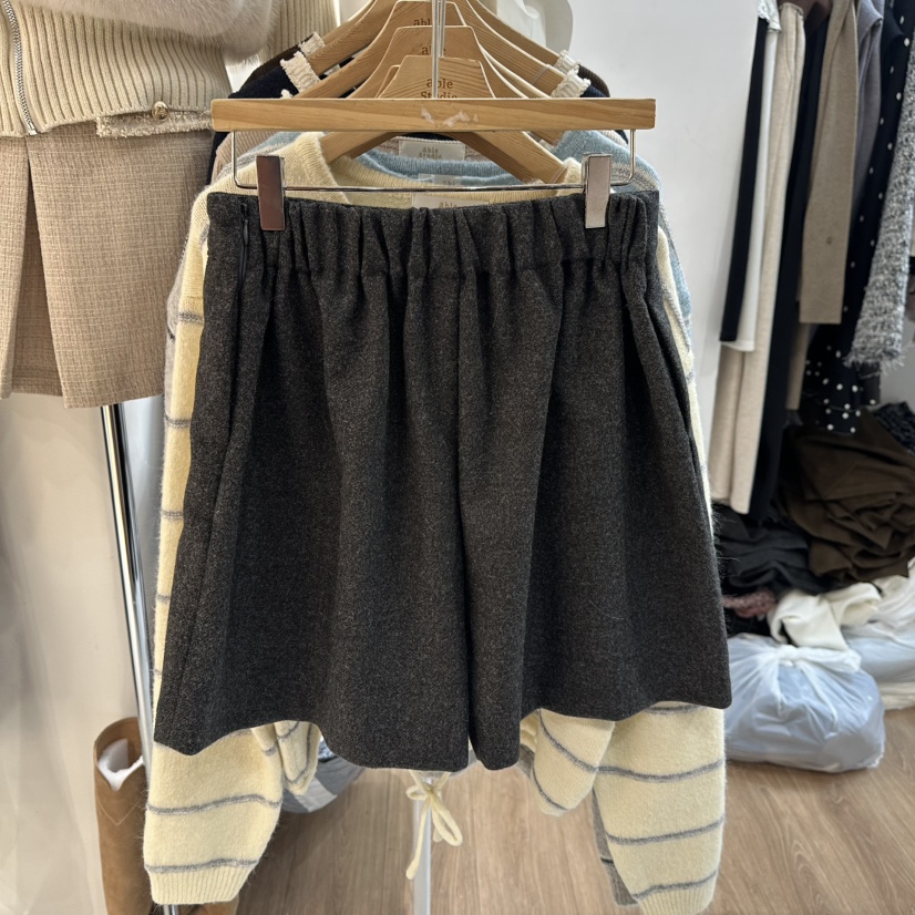 ABLESTUDIO東大門㊣實拍女裝新品推薦職業25秋冬真品人氣短褲ABLESTUDIO短褲