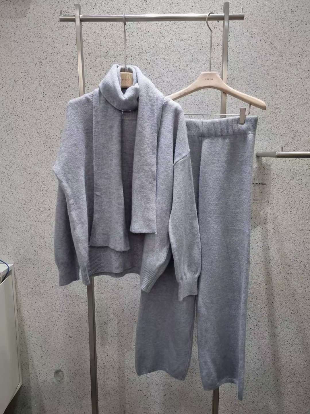 EROOM東大門㊣直郵女裝新品人氣職業25秋冬熱賣套裝套裝圍巾EROOM套裝圖色2