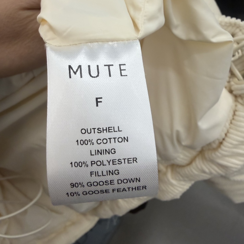 MUTE-P東大門㊣實拍女裝新品休閑推薦人氣熱賣時尚短款羽絨服MUTE短款羽絨服