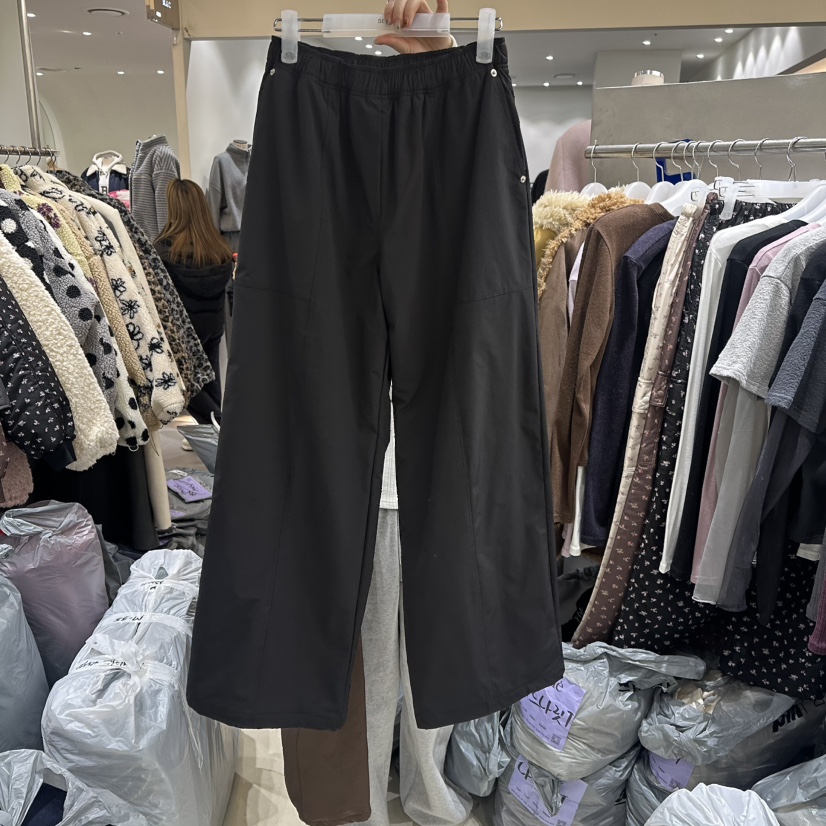 BENE東大門㊣實拍女士新款熱賣人氣休閑真品時尚休閑褲尼龍絨BENE休閑褲圖色2