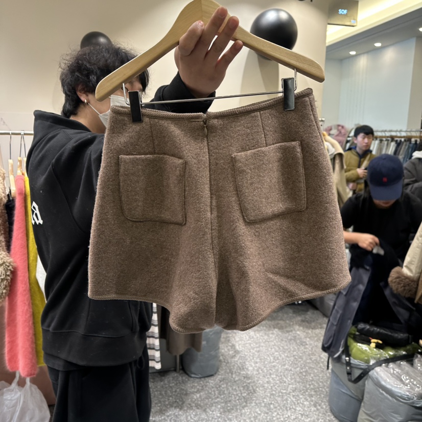 SOF韓國代購㊣女士新品人氣職業25秋冬時尚推薦短褲羊毛拉鏈SOF短褲