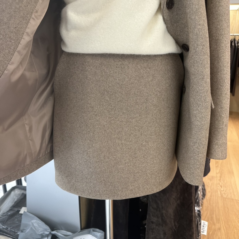 LEFANCY東大門㊣代購女士新款時尚熱賣休閑推薦真品職業短裙LEFANCY短裙圖色1