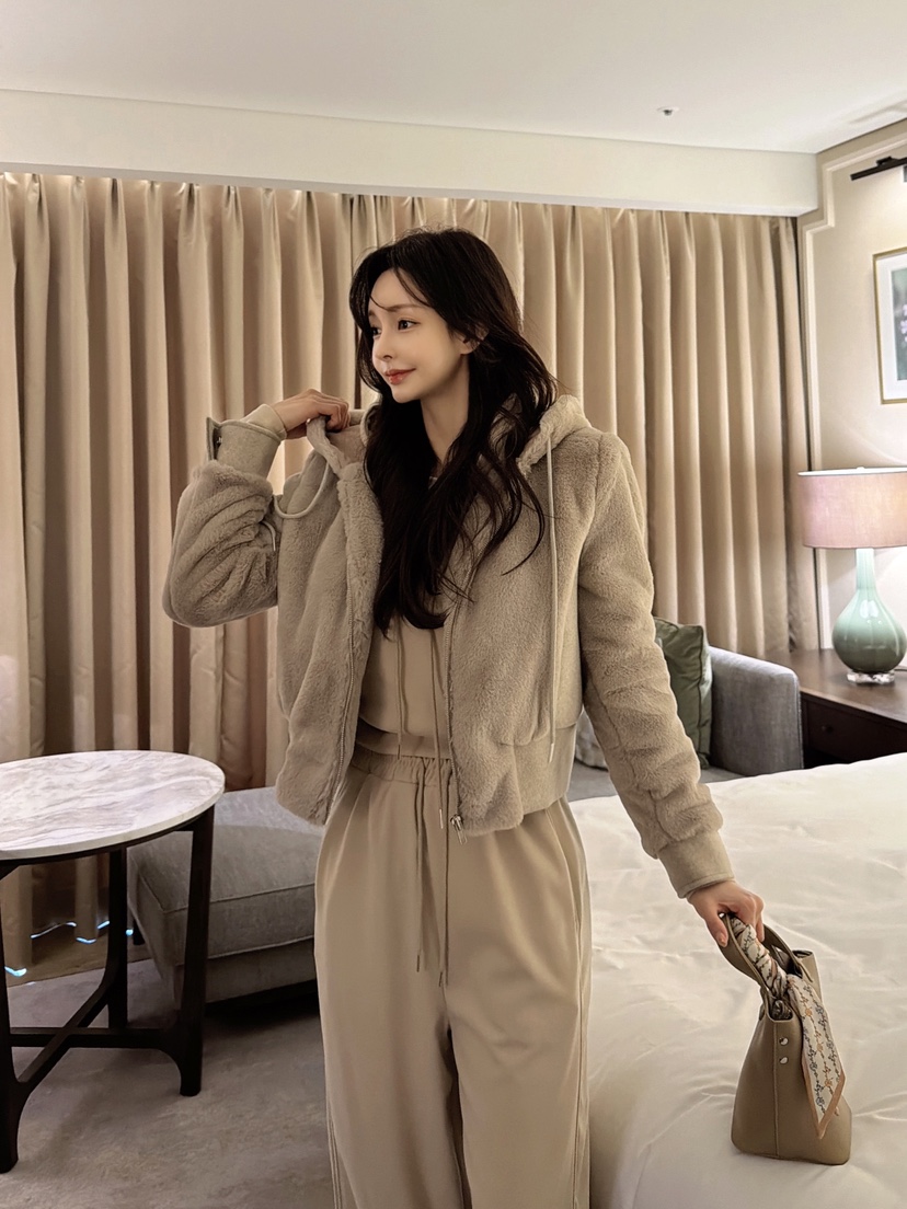 CLOTH東大門㊣直郵女士新品真品人氣職業時尚夾克貂皮連帽棉CLOTH夾克圖色2