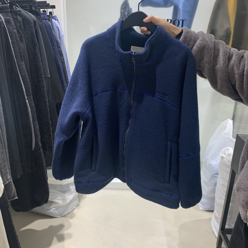 BROT東大門㊣直郵女裝新款熱賣時尚推薦真品25秋冬衛衣抓絨BROT衛衣圖色3