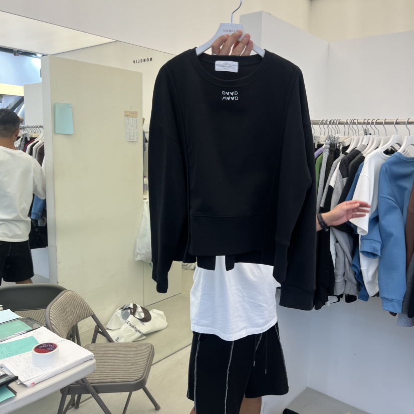 NON CLIP韓國直郵㊣女裝新款人氣25秋冬時尚休閑熱賣衛衣刺繡NON CLIP衛衣圖色2