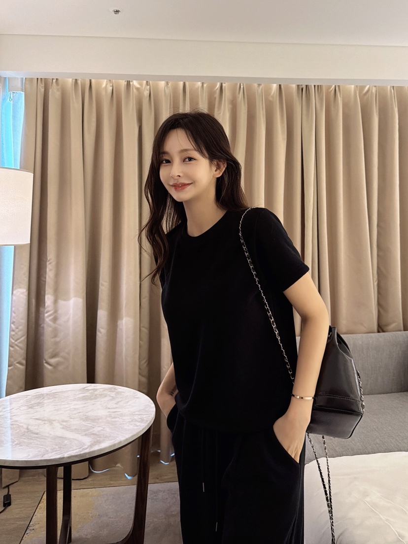 CLOTH東大門㊣實拍女士新品25秋冬推薦真品人氣職業T恤貂皮絨CLOTHT恤