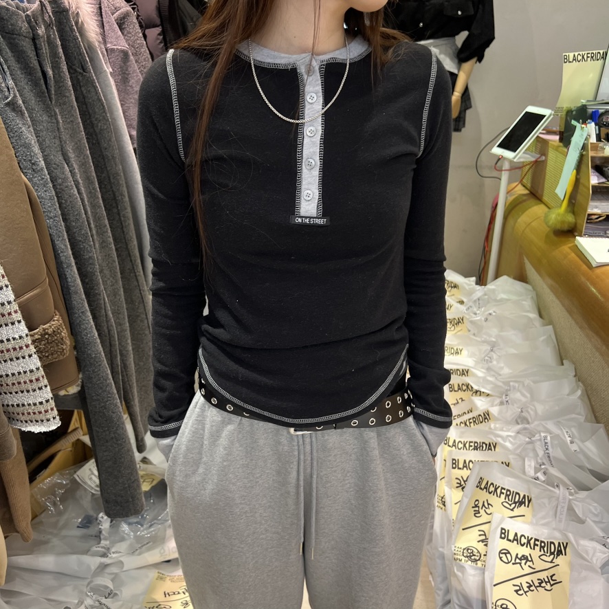 BLACKFRIDAY東大門㊣實拍女士新品25秋冬熱賣推薦人氣長袖T恤BLACK FRIDAY長袖T恤圖色1