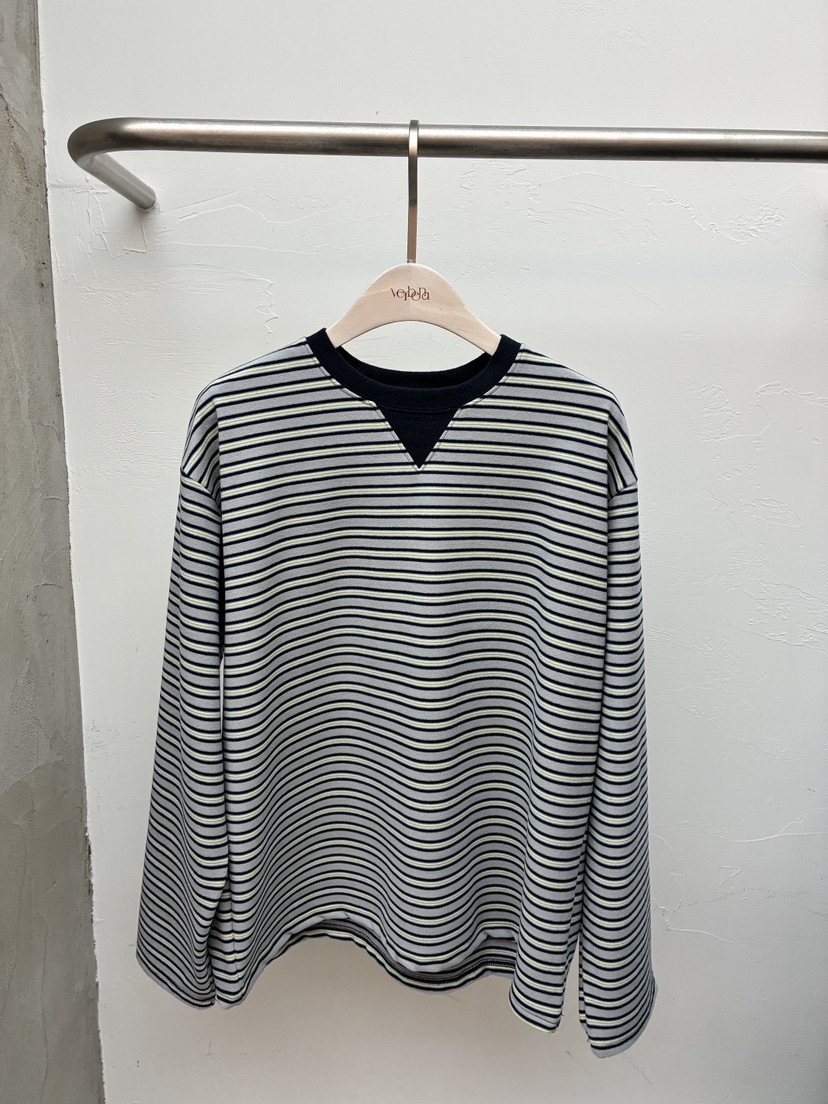 Verbena東大門㊣代購女士新款時尚職業熱賣推薦人氣長袖T恤Verbena長袖T恤圖色2