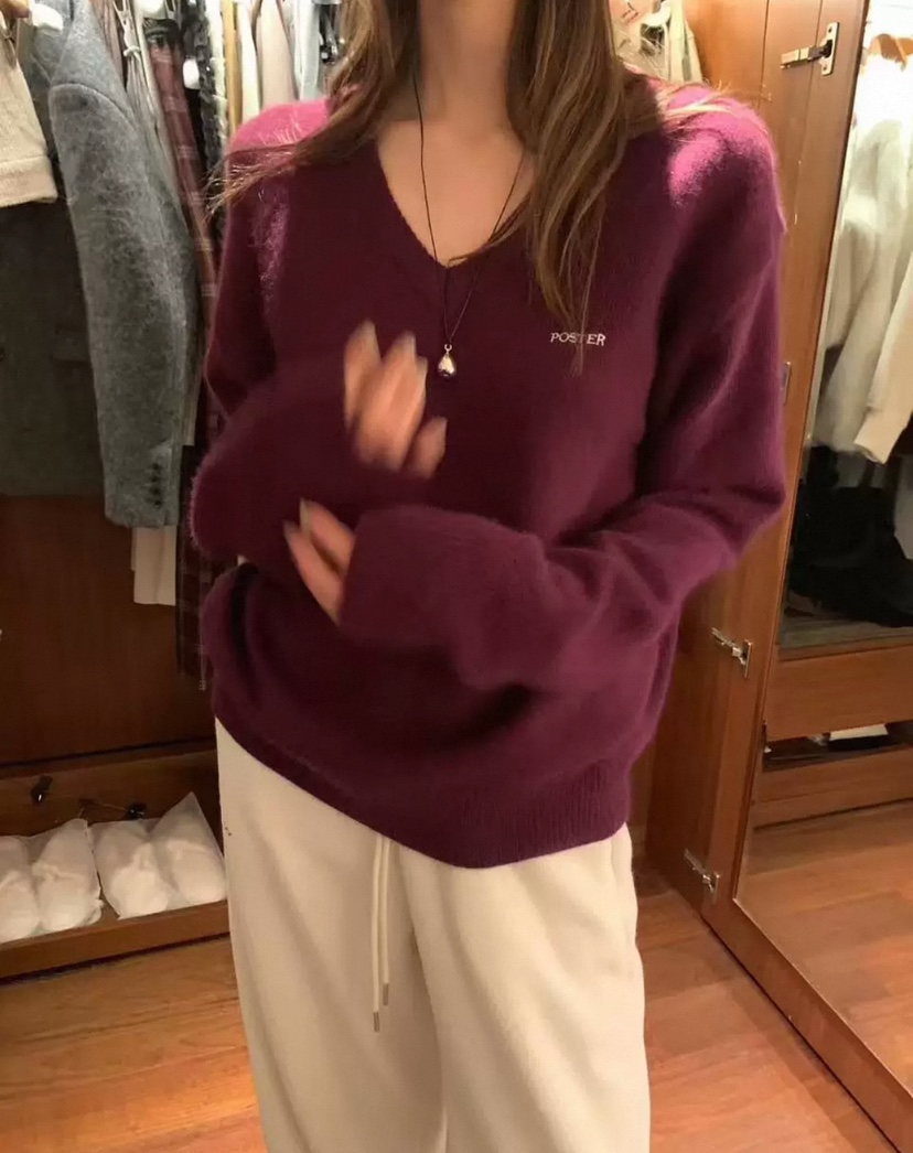SHOP POSTER韓國直郵㊣女裝新品推薦時尚真品人氣針織衫V領SHOP_POSTER針織衫圖色2