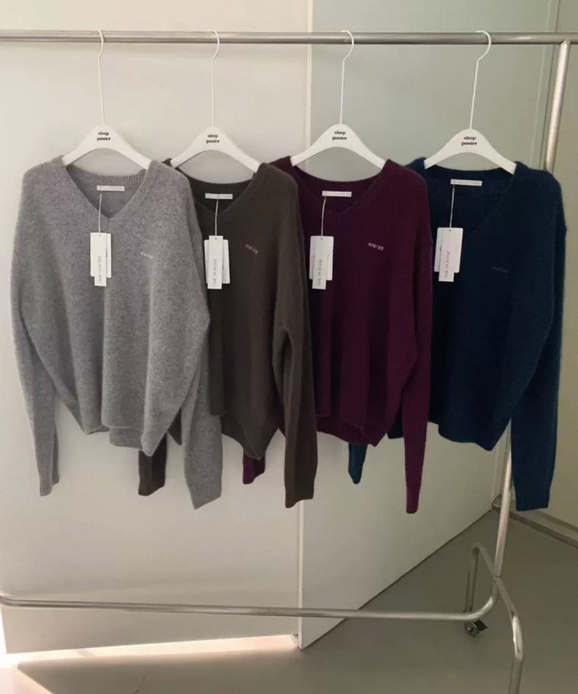 SHOP POSTER韓國直郵㊣女裝新品推薦時尚真品人氣針織衫V領SHOP_POSTER針織衫圖色4左四色