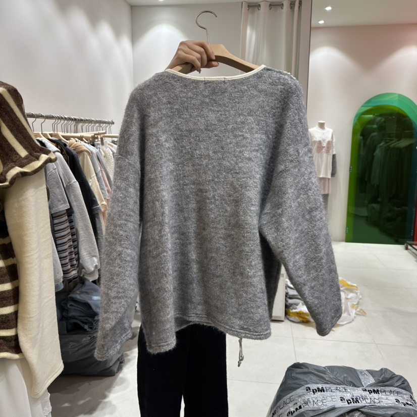 MINI UNNI東大門㊣代購女裝新款時尚真品休閑熱賣推薦毛衣MINI UNNI毛衣