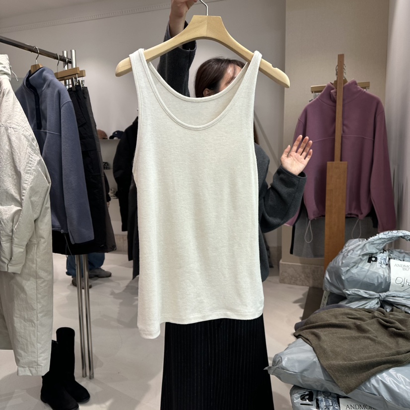 ANDMORE BUTTON東大門㊣代購女裝新款25秋冬吊帶背心安哥拉ANDMORE BUTTON吊帶/背心圖色1