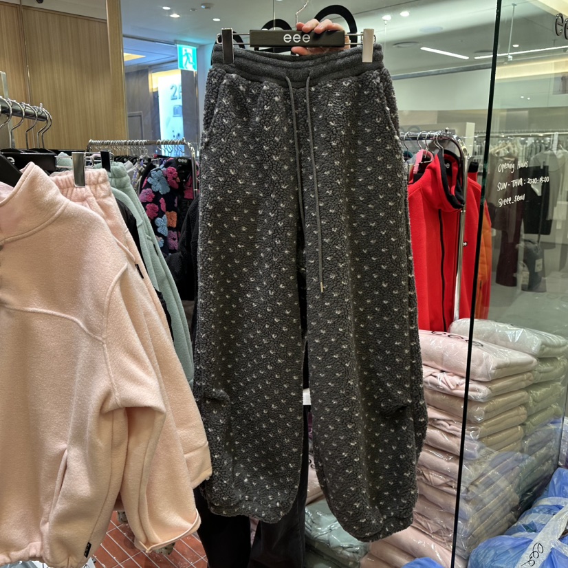 E/E/E韓國代購㊣女士新款人氣真品時尚休閑褲泰迪熊連帽衫E/E/E休閑褲圖色2