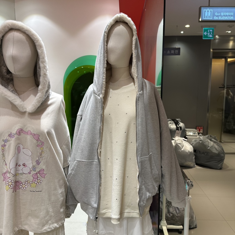 MINI UNNI東大門㊣代購女裝新款時尚職業推薦休閑衛衣里外穿MINI UNNI衛衣圖色1