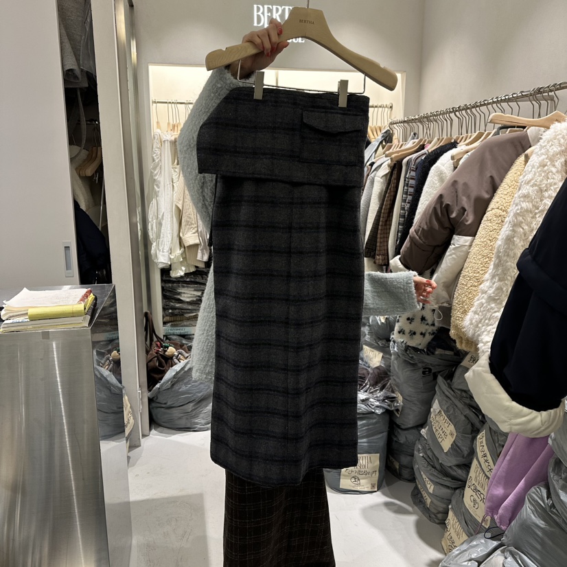 BERTHA東大門㊣實拍女裝新品時尚熱賣人氣休閑真品職業長裙BERTHA長裙圖色2