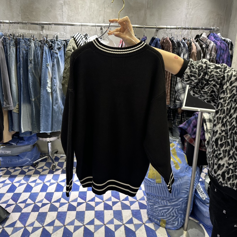 AMOUR東大門㊣直郵女裝新品時尚職業真品推薦休閑人氣熱賣毛衣AMOUR毛衣