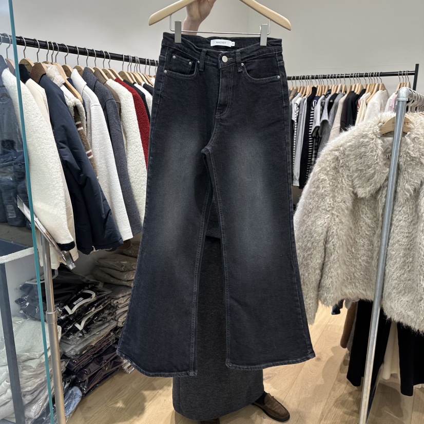 M.G.N韓國代購㊣女裝新品職業休閑25秋冬真品人氣熱賣牛仔褲MAGNET牛仔褲圖色1