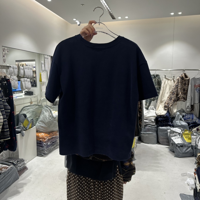 COMBO東大門㊣代購女裝新款休閑真品職業推薦熱賣人氣25秋冬T恤COM_BOT恤
