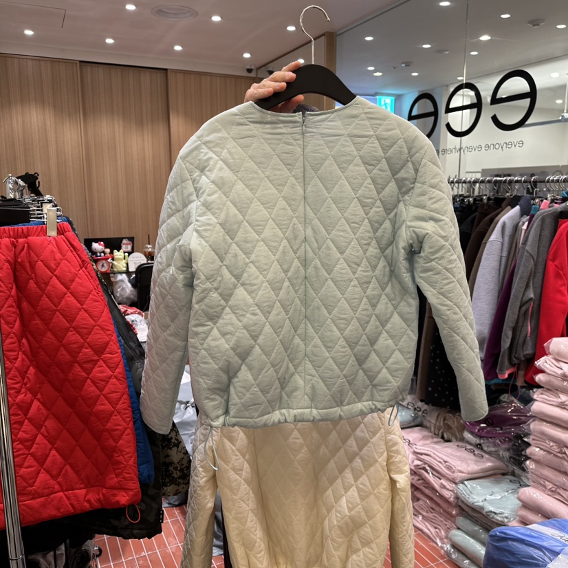 E/E/E東大門㊣代購女裝新品時尚職業推薦休閑熱賣真品衛衣E/E/E衛衣