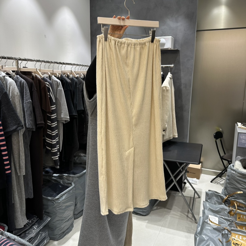 OPEN韓國代購㊣女裝新款熱賣真品人氣25秋冬職業長裙天鵝絨OPEN長裙