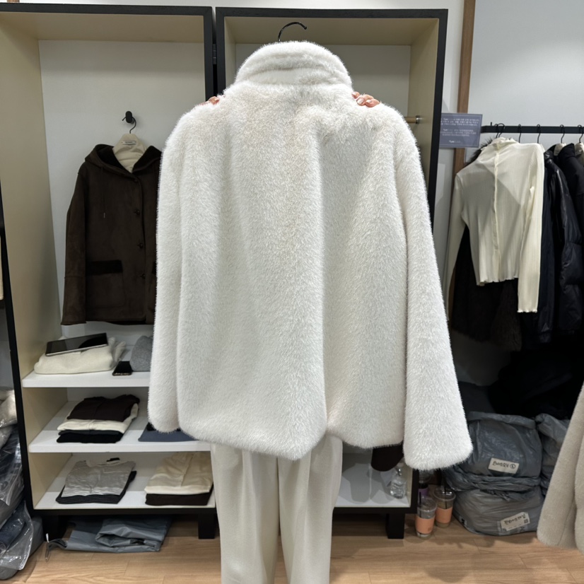 MUYBIEN東大門㊣代購女士新品真品休閑熱賣人氣短款大衣貂皮MUYBIEN短款大衣