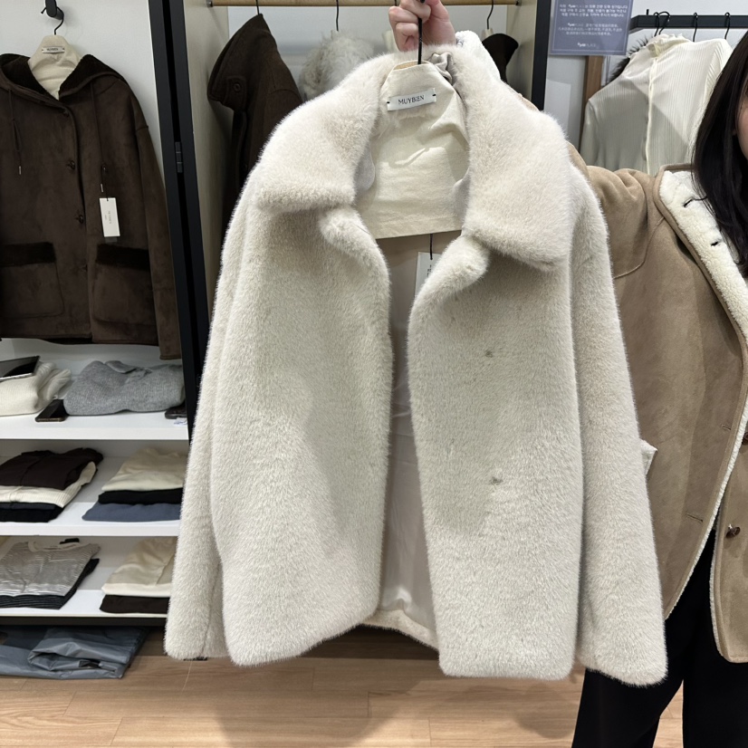 MUYBIEN東大門㊣代購女士新品真品休閑熱賣人氣短款大衣貂皮MUYBIEN短款大衣圖色1