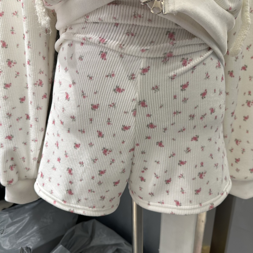 RIBBON東大門㊣代購女士新品休閑真品職業時尚人氣25秋冬短褲RIBBON短褲圖色1