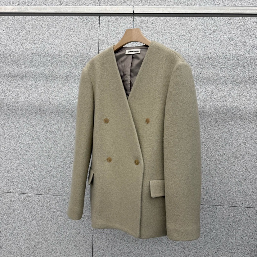 AT THE BAGEL韓國直郵㊣女士新款職業熱賣套裝含圍巾兩件套AT THE BAGEL套裝