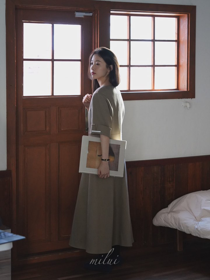 MILUI東大門㊣代購女裝新品時尚休閑人氣推薦25秋冬真品連衣裙MILUI連衣裙