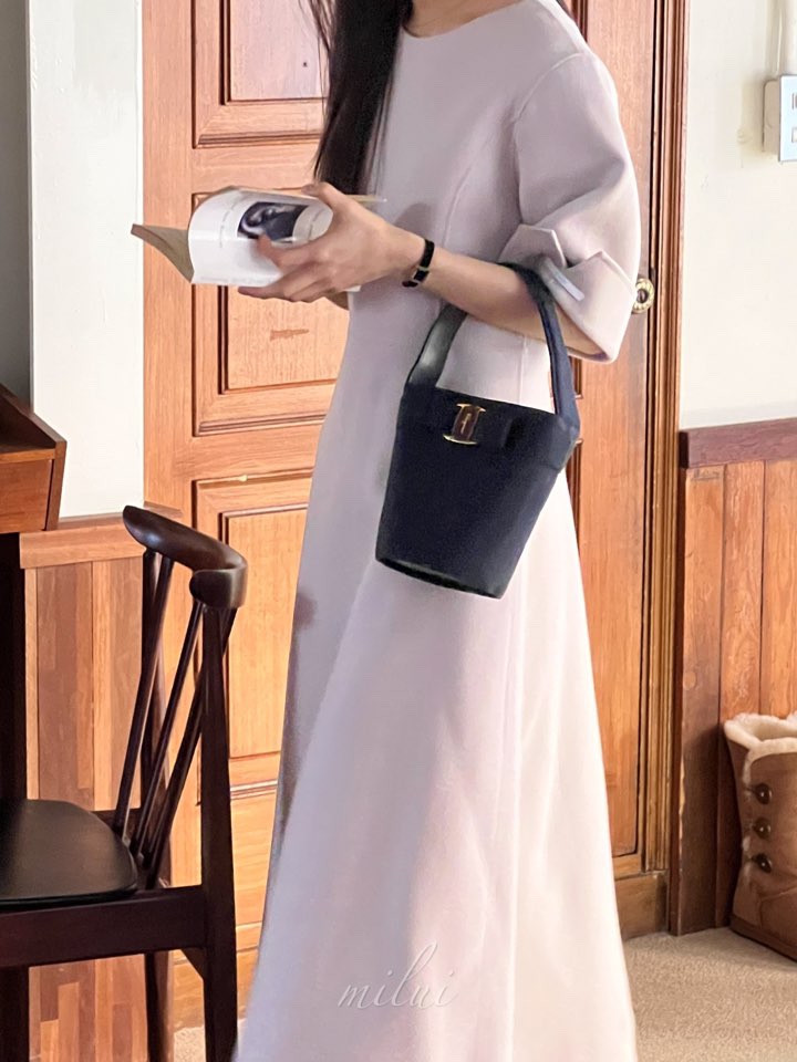 MILUI東大門㊣代購女裝新品時尚休閑人氣推薦25秋冬真品連衣裙MILUI連衣裙