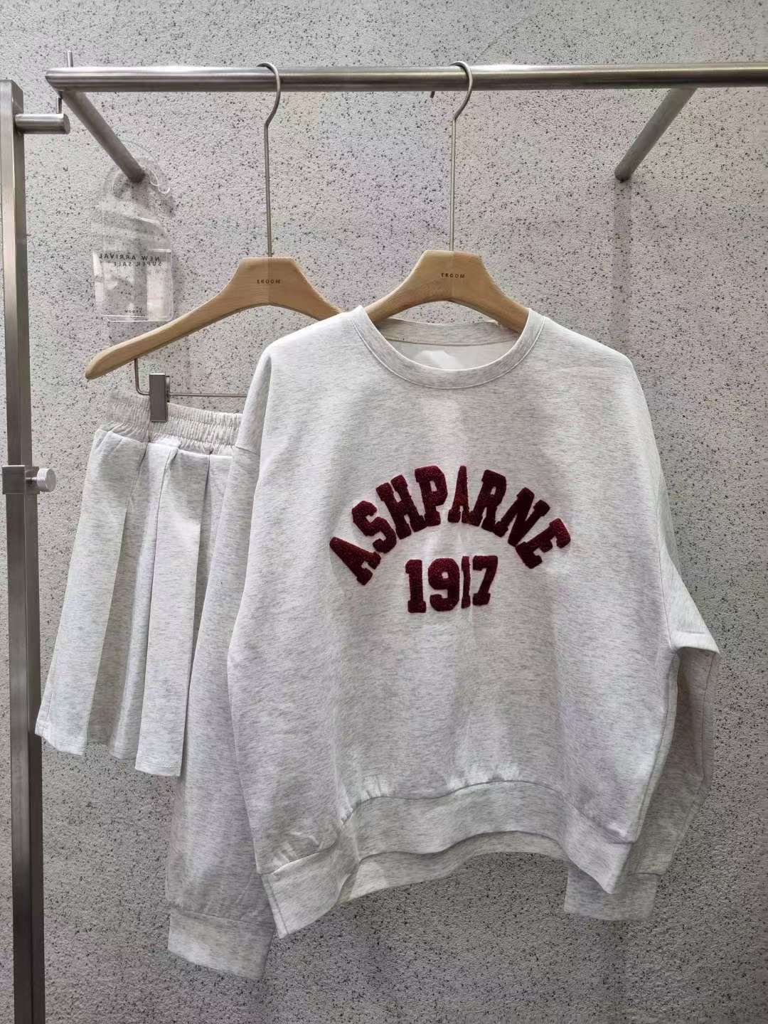 EROOM韓國代購㊣女裝新品推薦職業時尚人氣25秋冬真品套裝套裝EROOM套裝圖色1