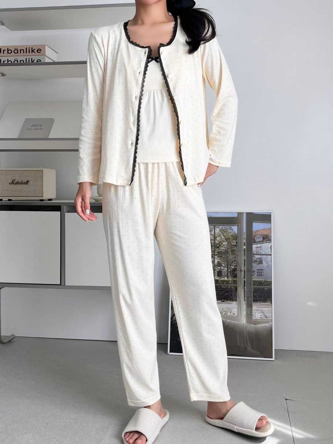 VICTORIA-P韓國代購㊣女裝新款時尚推薦職業人氣睡衣三件套VICTORIA睡衣