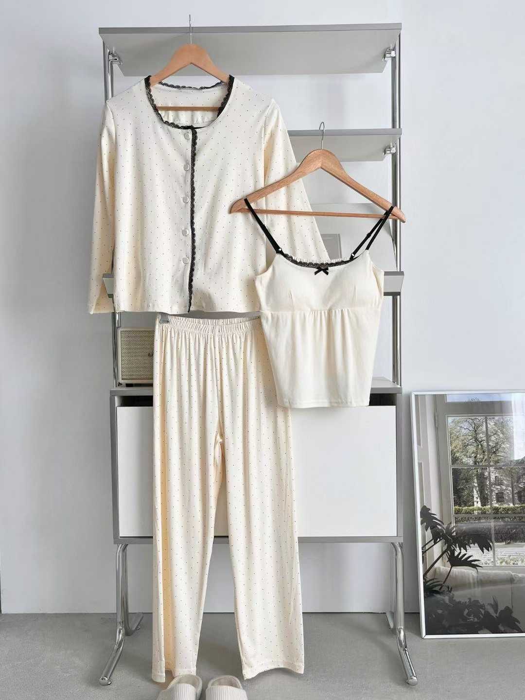 VICTORIA-P韓國代購㊣女裝新款時尚推薦職業人氣睡衣三件套VICTORIA睡衣圖色1